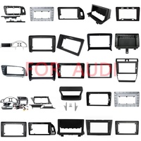 Cadre universel Android pour lecteur DVD de voiture pour 2024 Renault DUSTER (10.1 pouces) Panneau vidéo de voiture Cadre de lecteur stéréo d'autoradio