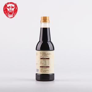<span class=keywords><strong>Salsa</strong></span> <span class=keywords><strong>de</strong></span> <span class=keywords><strong>Soja</strong></span> Oscura Estilo Japonés <span class=keywords><strong>Kikkoman</strong></span>, Marca Famosa China, Elaborada Naturalmente, Botella <span class=keywords><strong>de</strong></span> Plástico, Sabor Fresco, Fermentada 6 Meses, Halal - Product Image 2