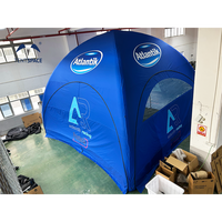 Tente gonflable personnalisée 7x7m pour les courses de rallye en plein air avec logo tente dôme araignée serrée à l'air pour les événements commerciaux en plein air