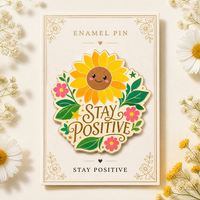 Promotion : Broches de revers florales en gros, mignonnes, en métal, style dessin animé, badges personnalisables avec LOGO, lettres, tournesol, émail dur, motif positif