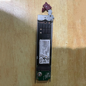 ตัวควบคุมการจัดเก็บ P48183-B21 HPE Gen11 NS204i-u NVMe PCIe บูตปลั๊กร้อนอุปกรณ์เพิ่มประสิทธิภาพ - Product Image 3