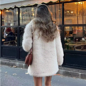 Manteau d'hiver chaud pour <span class=keywords><strong>femme</strong></span> en fausse fourrure polyester, couleur unie, manches longues, coupe décontractée et élégante, coupe-vent et doublé en peluche - Product Image 2