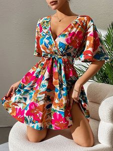 Conjuntos de Vestidos Personalizados para Mujer, Traje de Baño de Verano para Vacaciones en la Playa, Chifón Floral, Cintura Alta, Cuello en V, Casual, Línea A, Manga Corta, Midi - Product Image 3