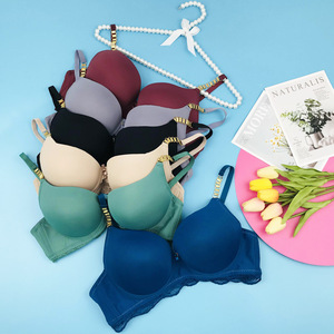 Women's Sexy Bra Panty Set Underwire Thick Molded Cup Push up Chain Decoration Fashion Lingerie OEM ODM Wholesale