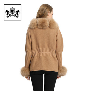 <span class=keywords><strong>Cardigan</strong></span> in Lana Lavorato a Maglia con Bordo in Vera <span class=keywords><strong>Pelliccia</strong></span> di Volpe e Coulisse in Vita, Ultima Moda Invernale Janefur - Product Image 2