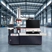 Machine de découpe à fil CNC DK7735 de haute précision, équipement électrique efficace pour le travail de précision des petits moules et composants fins