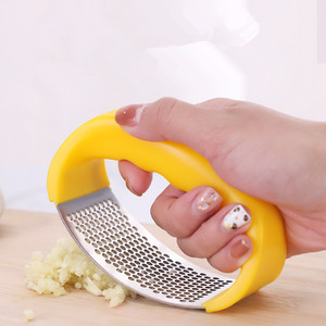 Stainless Steel Garlic Press Manual Garlic Mincer Chopping Garlic <b>Tools</b> Kitchen Gadgets <b>Tools</b> Curve <b>Fruit</b> <b>Vegetable</b> Cooking - Product Image 2