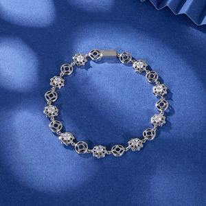 สร้อยข้อมือเซอร์โคเนียทรงลูกบาศก์5A กลมสำหรับผู้หญิงสร้อยข้อมือทองเหลืองติดเพชรหรูหราป้องกันการเสื่อมเสียคุณภาพสูง - Product Image 4