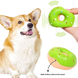 Çok renkli karikatür Donut lateks köpek çiğnemek oyuncak komik ses interaktif güvenlik Pet oynarken gıcırtılı halka oyuncaklar - Product Image 4