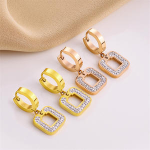 Venta al por mayor de acero de titanio de lujo sin decoloración Color Stud oro rosa oro acero Color Acero inoxidable colgante pendientes joyería - Product Image 6