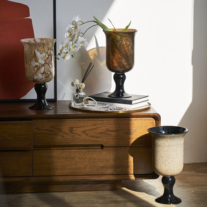 Lámpara de viento de estilo francés nórdico de alta gama, portavelas, florero de vidrio de doble propósito, estilo retro, florero suave para el hogar, adornos para floreros. - Product Image 1