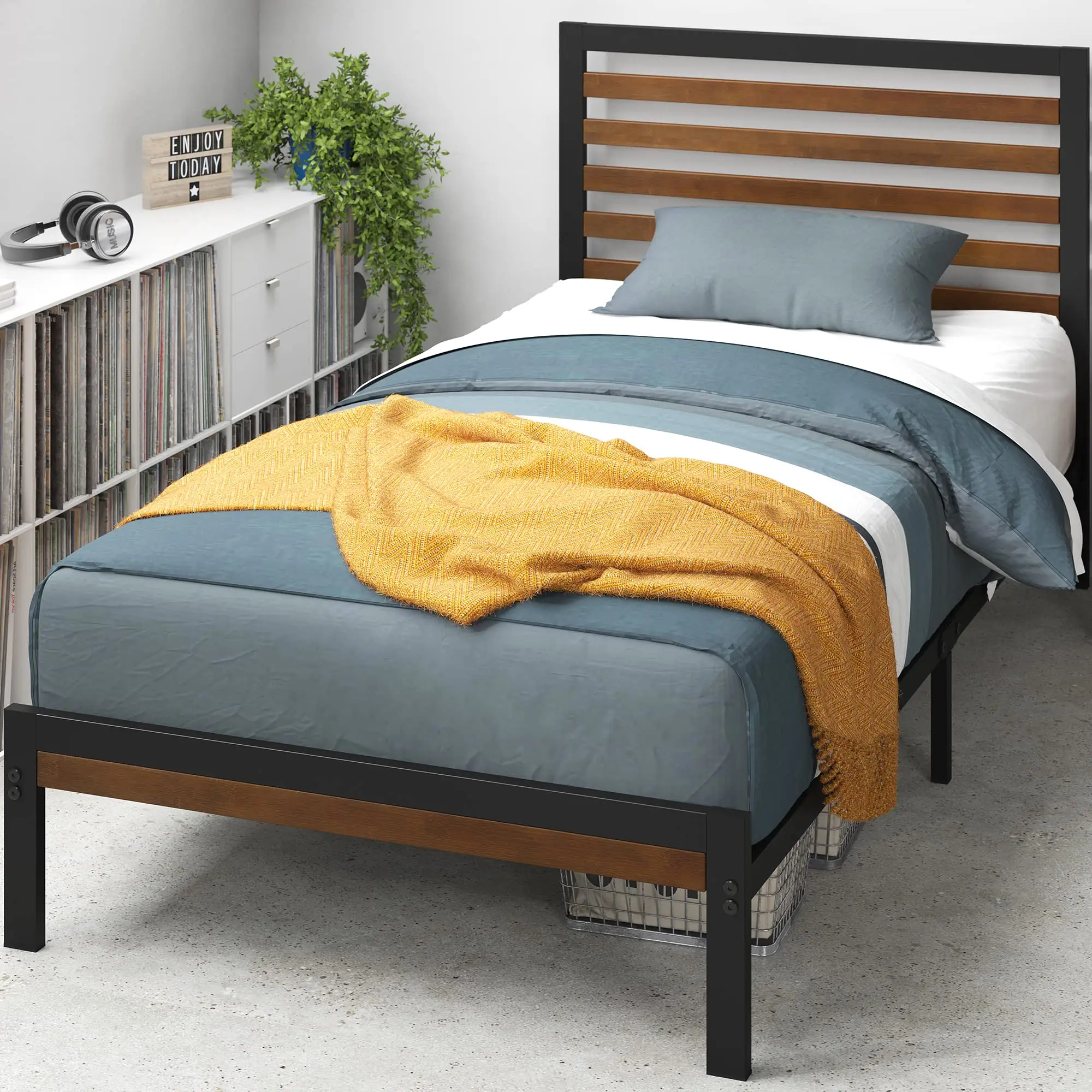 Металлическая платформа Queen Size с деревянным изголовьем, прочные опоры для односпальной кровати