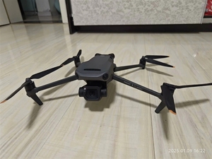 Drone professionnel Mavic 3 Classic neuf et original, caméra Hasselblad 5.1k, temps de vol de 46 minutes, évitement d'obstacles, quadricoptère RC - Product Image 2