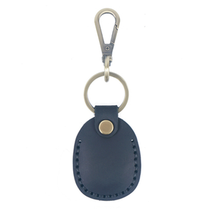Porte-AirTag portable en cuir véritable fait main avec porte-clés, étui de protection pour AirTag, étui pour porte-clés, porte-clés - Product Image 5