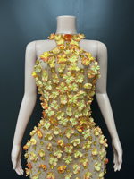 Gaun pesta formal model halter bunga dengan detail mesh nude, potongan ramping, cocok untuk festival musik 3D, model eksplosif Novance Y5977.