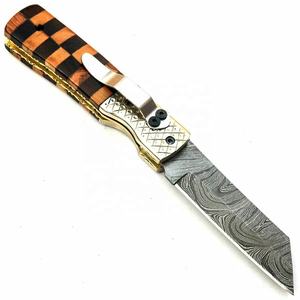 Cuchillo de bolsillo plegable de acero de Damasco personalizado con mango de madera, nombre y logotipo personalizados, calidad superior para caza, camping, regalo Ideal - Product Image 1