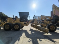 Nouvelle Arrivée : Niveleuse Caterpillar 140K d'occasion à prix avantageux avec moteur