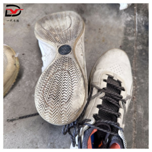 S3-3 di seconda mano Sneakers per la corsa <span class=keywords><strong>da</strong></span> <span class=keywords><strong>basket</strong></span> Skate Board-calzature usate collezione B di pelliccia di qualità all'ingrosso - Product Image 5