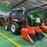Fourragère montée sur tracteur pour la collecte d'ensilage de maïs et d'herbe avec système d'alimentation et de soufflage à double rouleau
