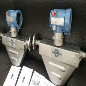 New New Original Emerson Mass Flow Meter With 1700/2700 <b>Transmitter</b> CMF050M Mass Flow Sensor With DN15 Flange - Product Image 4