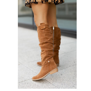 Bottes hautes en <span class=keywords><strong>daim</strong></span> à bout pointu et talon bas QuiteS 2027, plissées, grande taille, style rétro, avec fermeture éclair latérale, pour femmes - Product Image 2