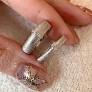 Anello di apertura femminile placcato oro di lusso stile antico medio filo tecnica di disegno zircone luce impilato anello <span class=keywords><strong>per</strong></span> coppie - Product Image 2