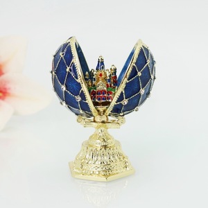 Medalla Esmaltada Estilo Huevo Ruso Macaron con Forma 3D, Temática de Hadas, Soporte para Anillos con Diseño Floral, Bañada en Oro, Souvenir - Product Image 3