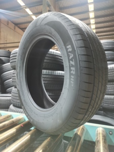 MAXCHEE Neumáticos Nuevos al por Mayor 205/55R16 Neumáticos para Automóvil Neumáticos Radiales para Automóvil de Pasajeros Neumáticos para Todas las Estaciones - Product Image 4