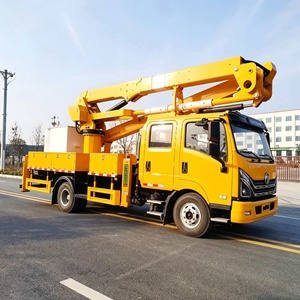 Camion plateforme élévatrice isolé d'une marque réputée, à double compartiment de 20 mètres, utilisé pour l'entretien des lignes électriques, diesel - Product Image 1