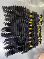 Lot de 8 à 30 pouces d'extensions Boho Tressées Profondes Bouclées 100% Cheveux Humains Bruts en Vrac Sans Noeuds avec Tresses à Vagues Profondes et Douces