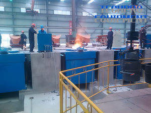 Carcasa de acero industrial Horno de fusión por inducción de capacidad de 5000 kg Máquina de fundición basculante hidráulica eléctrica de 5 toneladas a la venta - Product Image 5