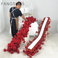 Fleurs Artificielles de Roses Rouges en Gros Décoration Romantique pour Table de Mariage et Fête Longue Guirlande Florale Arrangement d'Événement Élégant