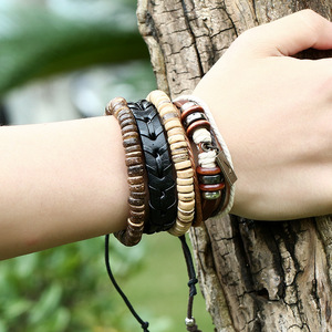 4 pièces/ensemble Bracelets multi-couches en cuir noir et perles en bois style rétro vintage bohème hippie punk, <span class=keywords><strong>as</strong></span> <span class=keywords><strong>de</strong></span> poker, unisexe - Product Image 5
