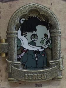 Skullpanda authentique la <span class=keywords><strong>famille</strong></span> Addams boîte aveugle insigne broche insigne mignon tendance ornements décoratifs autour. - Product Image 3