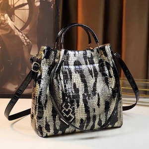 Bolso de mano de lujo para mujer, bolsillo de múltiples capas, de alta calidad de retales bolso de hombro, monederos de estilo Vintage para mujer, bolso informal 2024 - Product Image 2