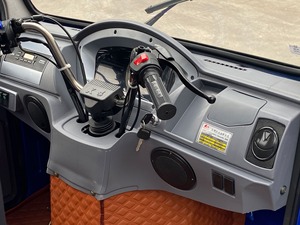 カスタマイズ可能な配送トライクキャノピーモーター三輪車完全密閉型キャビン<span class=keywords><strong>3</strong></span>輪オートバイ2ドアカーゴ三輪車人力車