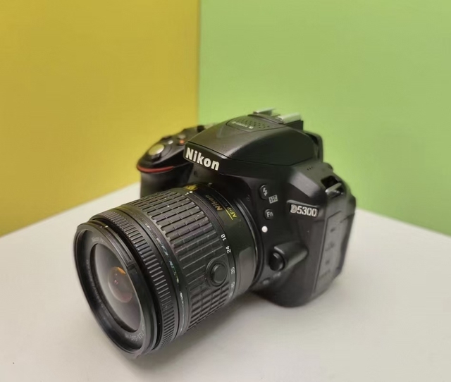 Beginner Level Digital Camera D5300 Used Original Camera with 18-55mm Lens Complete Camera