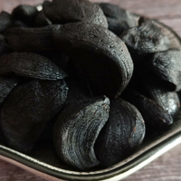 Achetez de l'ail noir chinois pas cher avec plusieurs gousses
