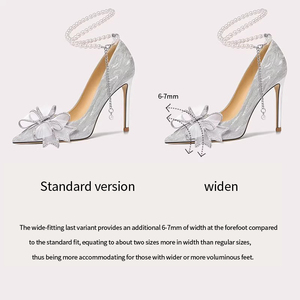 OEM/ODM büyük boy gümüş kadın kayma-on nedime düğün topuklu sivri içi boş sandalet rahat - Product Image 6