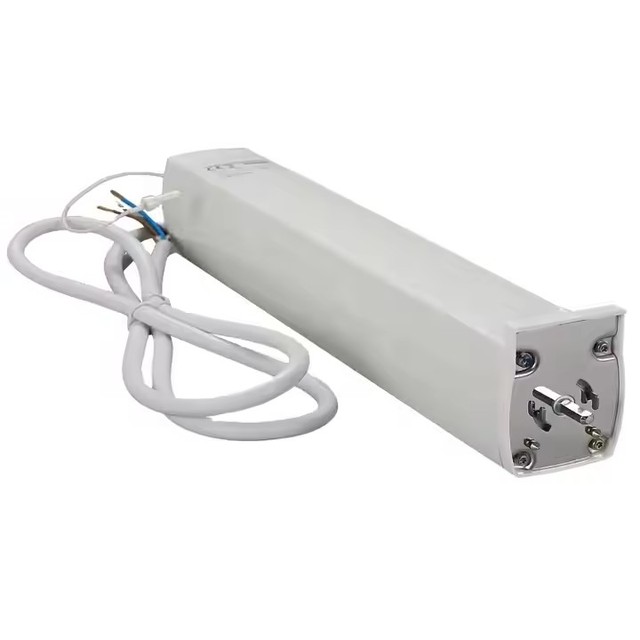 Smart Home Automated Curtain Remote Control Motor and Tuya Smart App Battery-Powered for Outdoor Living Room Use