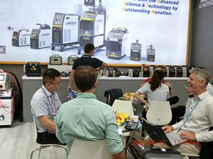 آلة لحام LASTON FCAW 110 فولت/220 فولت (127 فولت/220 فولت) صغيرة الحجم متعددة الوظائف 3 في 1 (MIG/TIG/MMA) بدون غاز، 120 أمبير، محمولة مع تقنية IGBT - Product Image 6