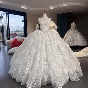 Vestido de Novia Moderno de Gala Wx363 con Escote Corazón, Cola Capilla, Largo hasta el Suelo, Adornado con Malla y Encaje, Tallas Grandes - Product Image 3