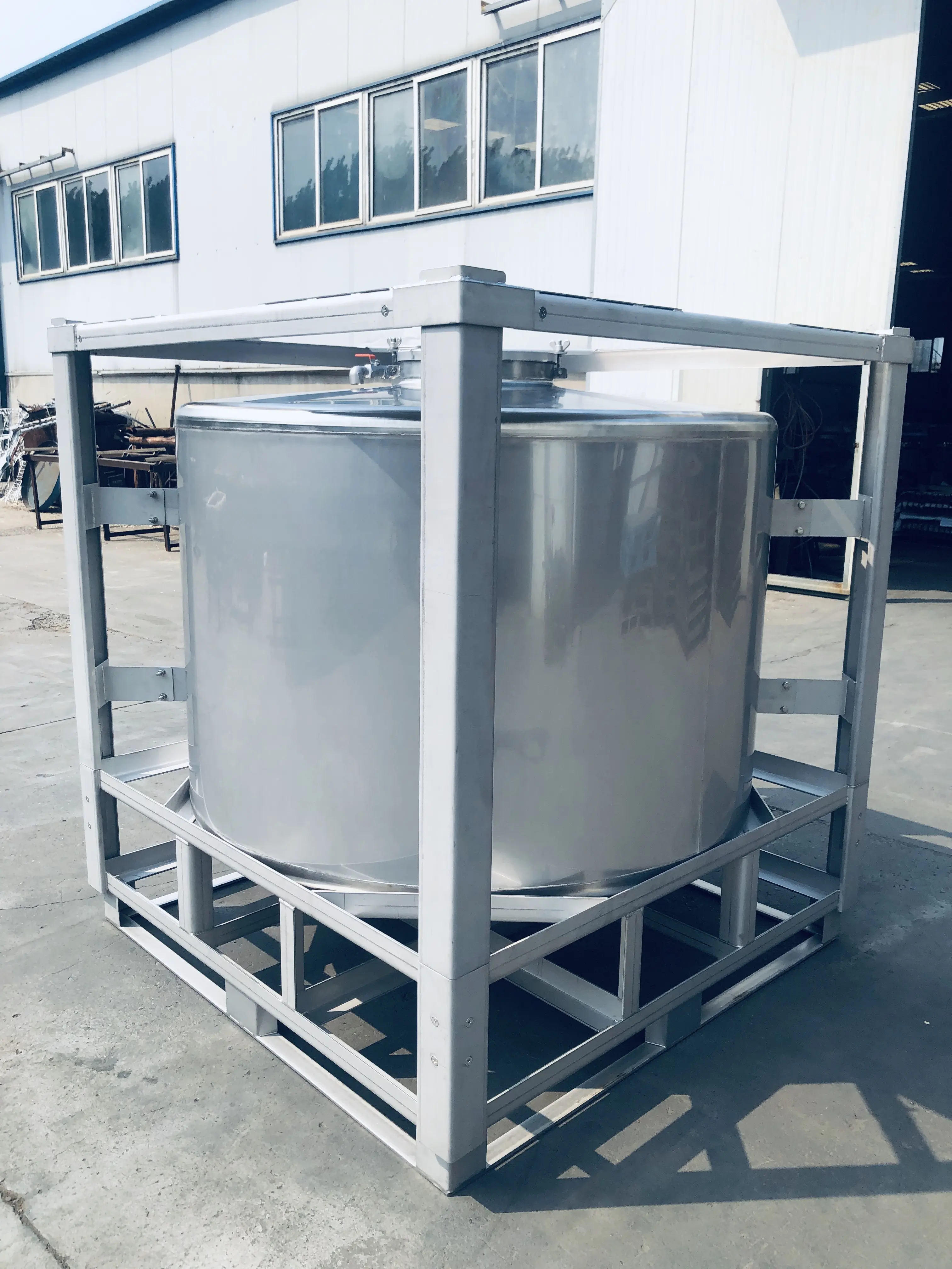 2000L Stainless Steel Storage Tank IBC Movable Tank with Frame Metal Container