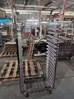 Chariot de boulangerie en acier inoxydable avec roues, chariot de refroidissement commercial pour plaques de cuisson pleines et demi-plaques pour un stockage efficace des produits de boulangerie