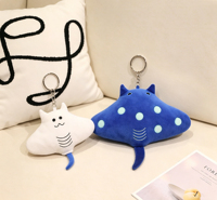 Porte-clés en peluche adorable en forme de rayon du diable, impression numérique écologique, style dessin animé, cadeau de poisson d'avril pour enfants