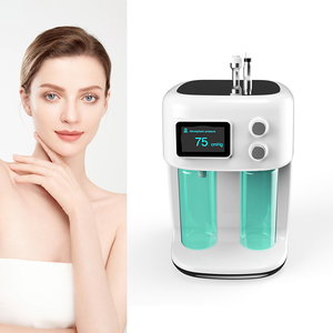 Macchina di Bellezza Facciale 2-in-1 di Alta Qualità con Tecnologia Sottovuoto e Soluzioni per Idrodermoabrasione, Spina USA - Soluzione Idratante per <span class=keywords><strong>Problemi</strong></span> Cutanei - Product Image 1
