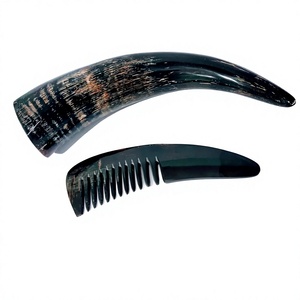 Peigne à dents larges en corne de buffle noir moderne, écologique, fait main, pour homme, soin des cheveux et de la barbe, logo personnalisé, poli, cadeau d'affaires - Product Image 1