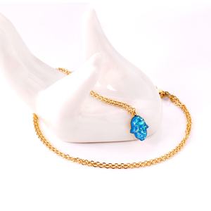 Collar de Alta Calidad con Colgante de Conchas de Abulón Azul, Chapado en Oro PVD de 18K sobre Acero Inoxidable, para Mujer - Product Image 2