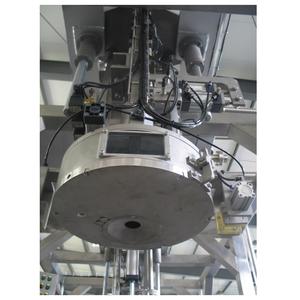 Machine de remplissage aseptique semi-automatique électrique à grande <span class=keywords><strong>échelle</strong></span>, contrôlée par PLC, haute précision, pour grands sacs de boissons, jus et lait en plastique - Product Image 1