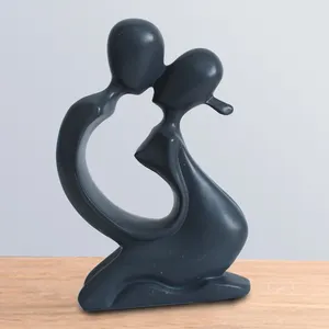 Sevgi çift sanat reçine heykel tutkulu kucaklama ve öpücük heykeli soyut romantik süs heykelcik ev dekor